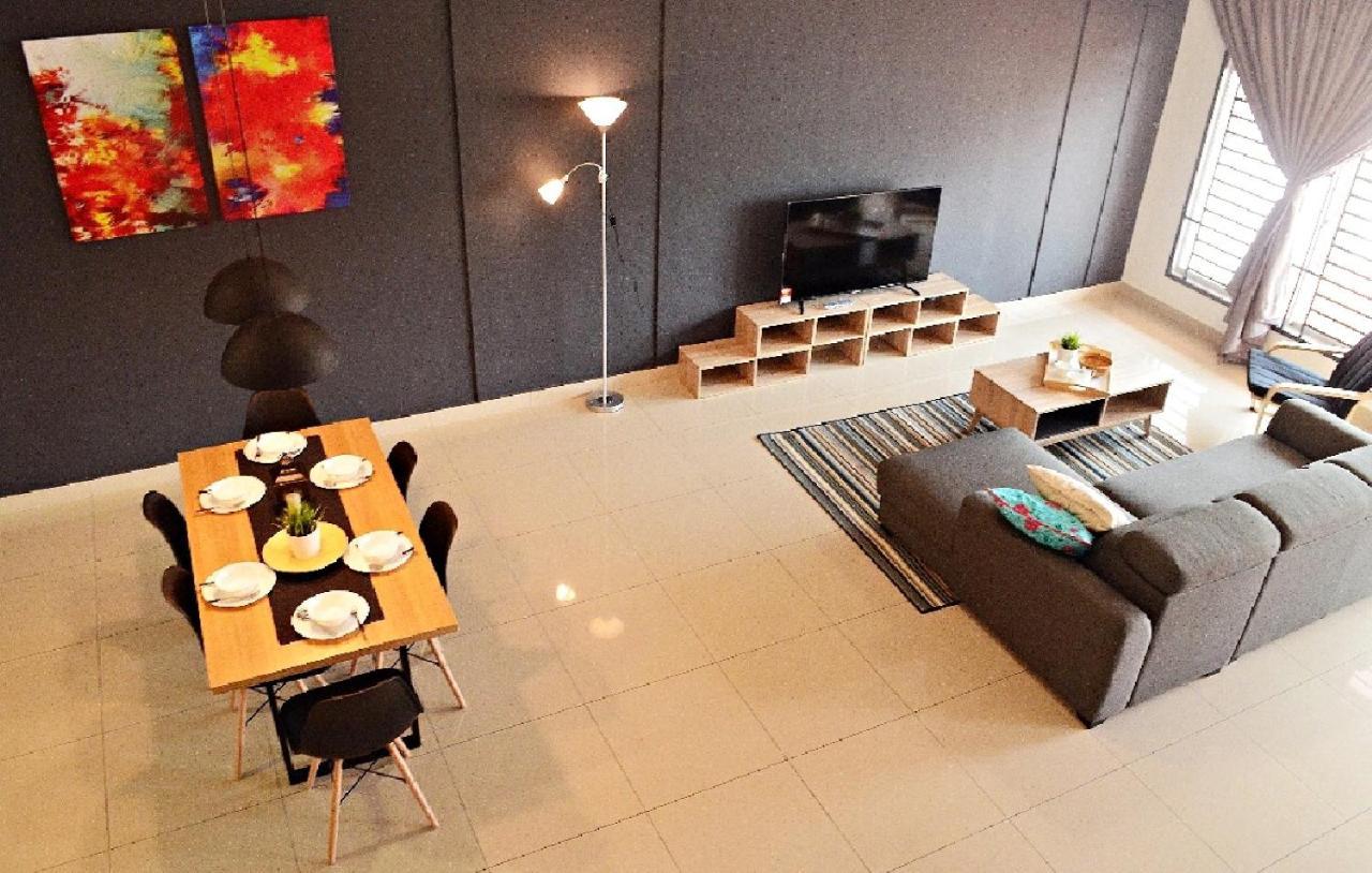 Desaru Cosy Homestay - Near Waterpark, Beach, Rapid -Wifi, Tvbox, Steamboat, Bbq Available Экстерьер фото